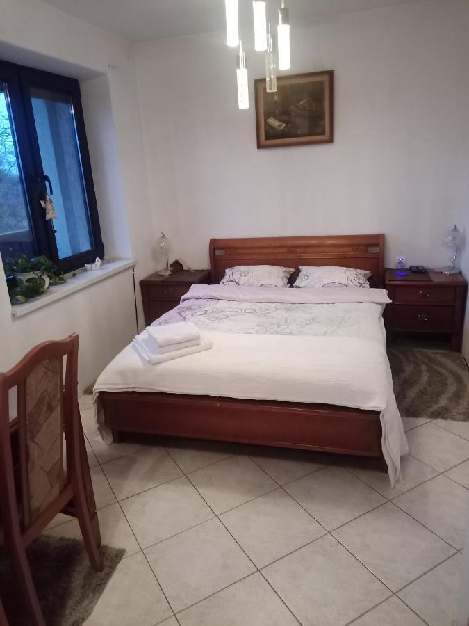 Pokoj W Domu Z Duzym Ogrodem Krakov Exteriér fotografie