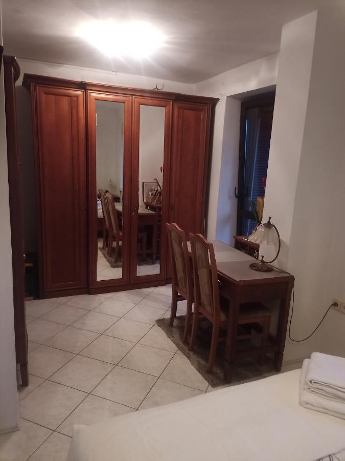 Pokoj W Domu Z Duzym Ogrodem Krakov Exteriér fotografie