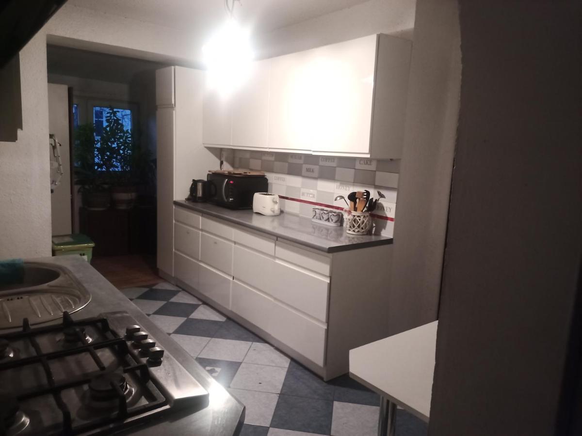 Pokoj W Domu Z Duzym Ogrodem Krakov Exteriér fotografie